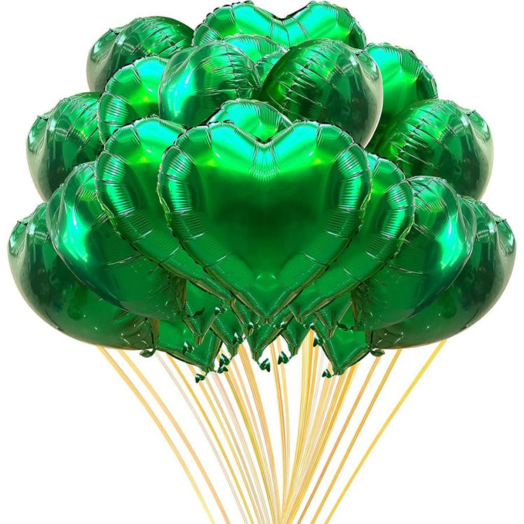 Groene hartvormige ballonnen